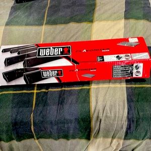 Weber flavorizer bars. 5. New in box. 21.5 inches long.